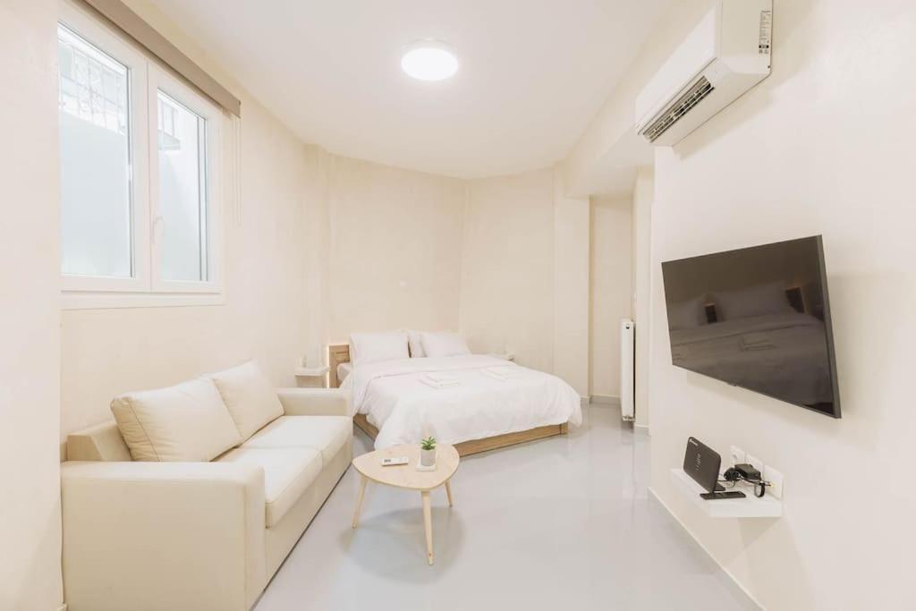 Modern Hiding Place In The Heart Of Atenas Exterior foto