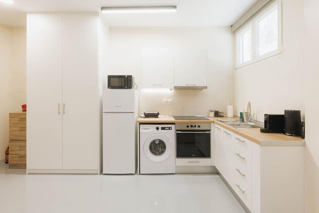 Modern Hiding Place In The Heart Of Atenas Exterior foto