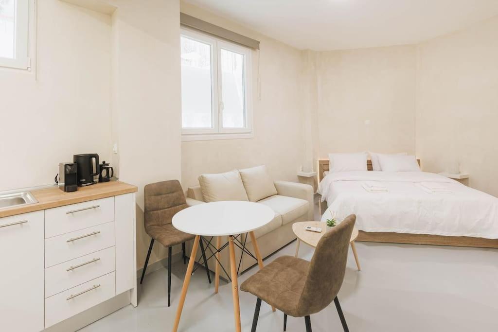 Modern Hiding Place In The Heart Of Atenas Exterior foto